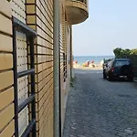 Casa Da - Of And Sea At The Door *